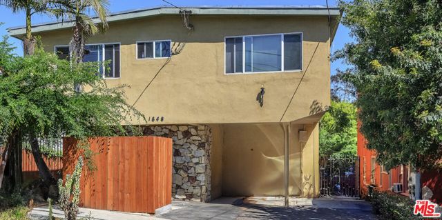 1648 Edgecliffe Drive, Los Angeles CA: https://media.crmls.org/mediaz/36b8ccf6-f1ed-4243-92ac-f67d94ae958c.jpg