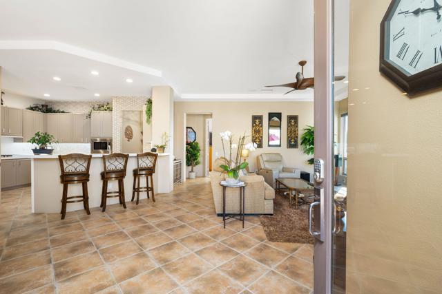 78975 Breckenridge Drive, La Quinta CA: https://media.crmls.org/mediaz/36b8d16f-637a-4864-b7df-67c046439bee.jpg