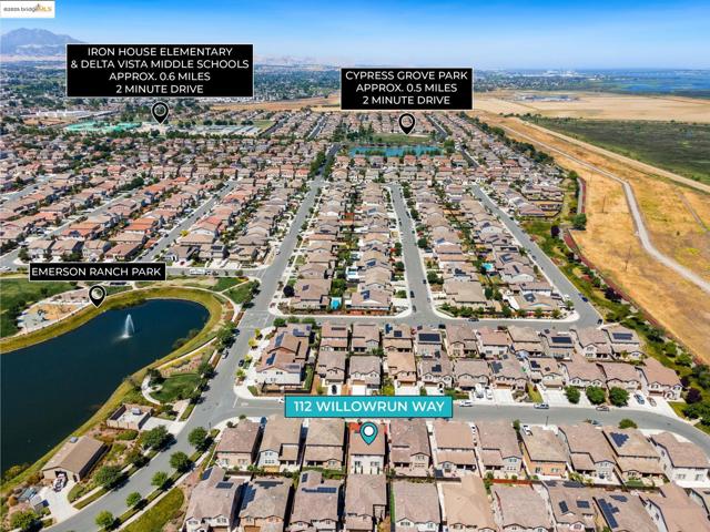 112 Willowrun Way, Oakley CA: https://media.crmls.org/mediaz/36b91256-cb7e-4246-b4c6-5934ad747bdd.jpg