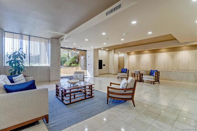 230 W Laurel Street, San Diego CA: https://media.crmls.org/mediaz/36b9746f-0e68-4dbc-a562-aa76e2dbc7f7.jpg