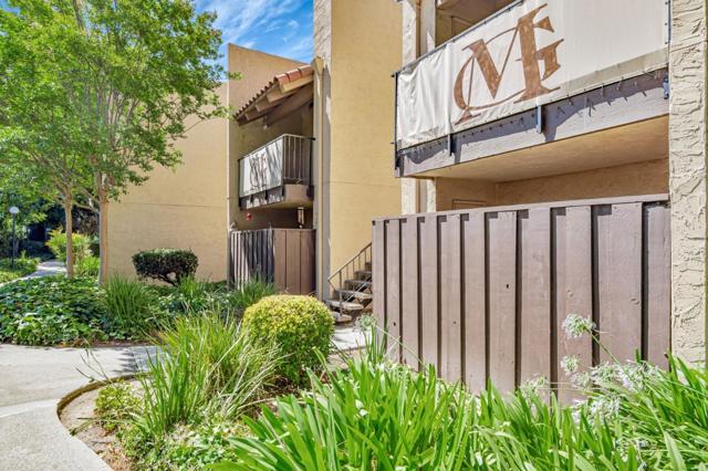 247 N Capitol Avenue, San Jose CA: https://media.crmls.org/mediaz/36b9eb31-a57e-4abf-972d-c3daa8fb6b60.jpg