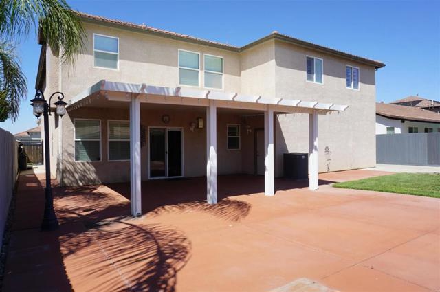 334 Honeybell Street, Los Banos CA: https://media.crmls.org/mediaz/36b9ff74-5027-48c7-90cc-5ed4bc5e3031.jpg