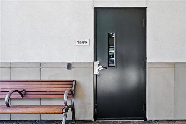657 Walnut Street, San Carlos CA: https://media.crmls.org/mediaz/36ba8e17-1eb4-4ffc-91a5-ead5559869ec.jpg