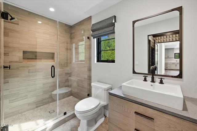 Detail Gallery Image 29 of 76 For 1329 Campbell St, Glendale,  CA 91207 - 4 Beds | 6 Baths