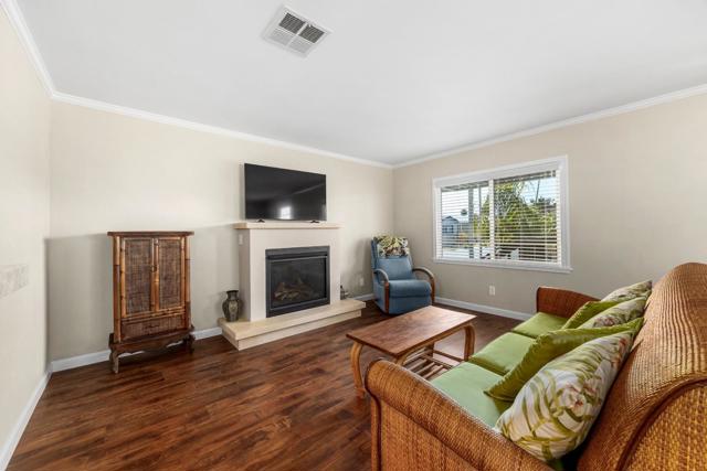 4160 Jade Street, Capitola CA: https://media.crmls.org/mediaz/36bcbbe1-df74-421b-beee-43a94a367cbb.jpg