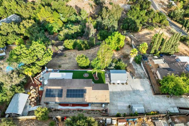 11152 Toyon Hill, Lakeside CA: https://media.crmls.org/mediaz/36bcd5ed-3f35-4235-99f0-0d81264d3d05.jpg