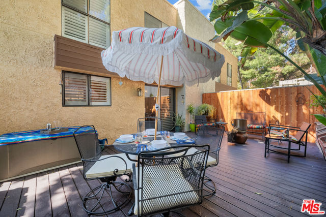 712 Vallejo Villas, Los Angeles CA: https://media.crmls.org/mediaz/36be18e4-65d5-4b33-87f8-2274d8f03acf.jpg