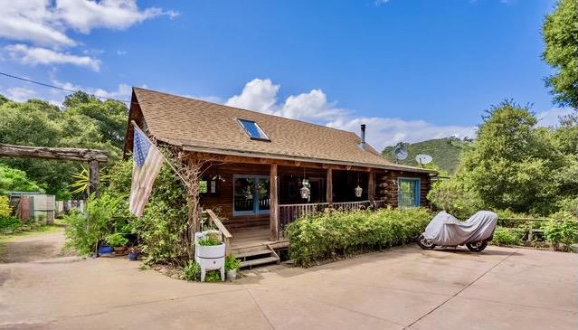 4101 San Juan Canyon Road, San Juan Bautista CA: https://media.crmls.org/mediaz/36be437e-c063-48c8-af6f-26d7f986ee20.jpg
