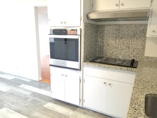 15061508 Kentfield Avenue, Redwood City CA: https://media.crmls.org/mediaz/36bf0bf0-42b9-4e62-b924-4a6be5912d2c.jpg