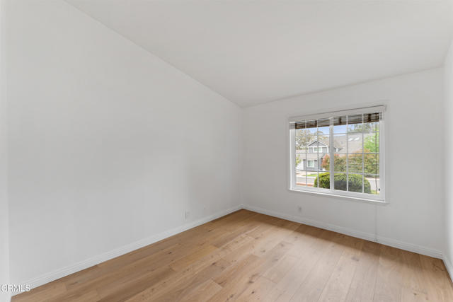6861 Aviano Drive, Camarillo CA: https://media.crmls.org/mediaz/36bf82fd-1b78-4567-98bd-ca4c4d29d53c.jpg