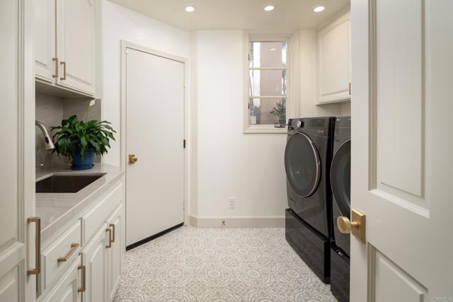 15491 Pimlico Corte, Rancho Santa Fe CA: https://media.crmls.org/mediaz/36bfc3a8-73c9-4f99-9f9f-cf3feb9c78a2.jpg