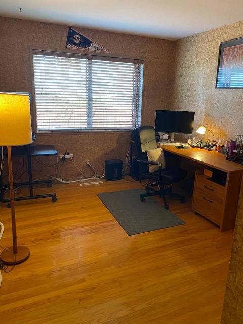 1683 Escalante Way, Burlingame CA: https://media.crmls.org/mediaz/36c00440-2681-402e-b8ce-6d61397ad55b.jpg