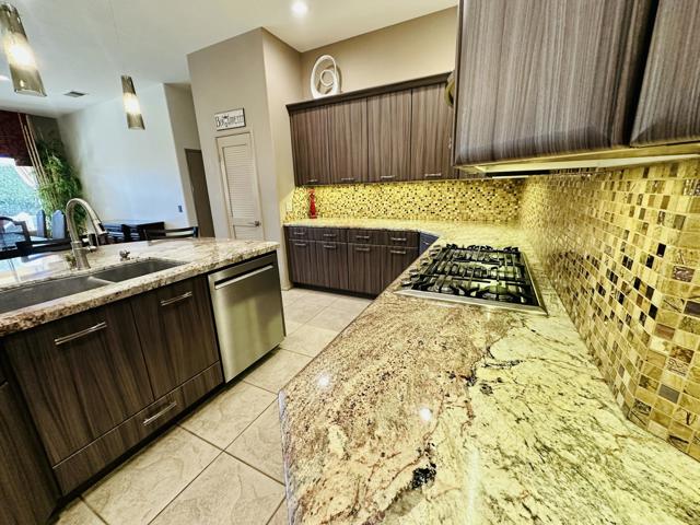 Image 4 of 39 For 44127 Yucca Drive
