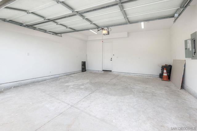 962 Florence St, Imperial Beach CA: https://media.crmls.org/mediaz/36c0db89-5d42-44a5-a05b-a5a3cb5db0bd.jpg