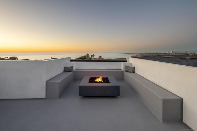 2365 Via Siena, La Jolla CA: https://media.crmls.org/mediaz/36c13ade-a2f8-43dd-bc4a-3c36714b2d94.jpg