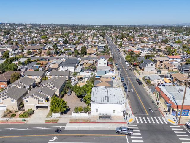 0 National, San Diego CA: https://media.crmls.org/mediaz/36c1cb1e-8c9e-4bdd-a1c8-f753aa48c7a1.jpg