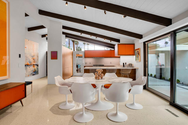 Image 10 of 83 For 992 La Jolla Road