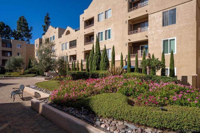 3550 Lebon Dr, San Diego CA: https://media.crmls.org/mediaz/36c44842-fb8d-4494-9c41-2f8934f87c08.jpg
