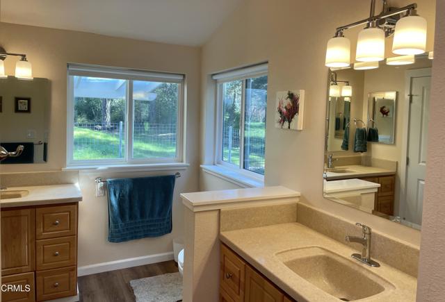 29331 Albion Ridge Road, Albion CA: https://media.crmls.org/mediaz/36c53ab7-631d-43fe-a0a9-417610b793e8.jpg