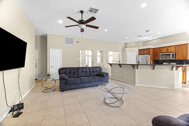 10644 San Pablo Road, Desert Hot Springs CA: https://media.crmls.org/mediaz/36c57ee1-4534-4b63-95bd-2cdae860a481.jpg