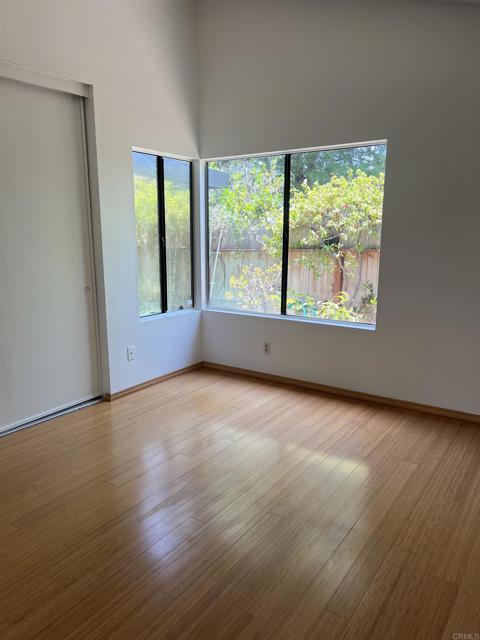 1404 Lombard Street, Vista CA: https://media.crmls.org/mediaz/36c5d8a6-2d32-4f47-beef-c630584cdfd4.jpg