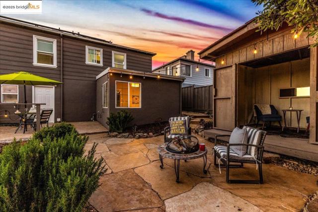 3332 82nd Ave, Oakland CA: https://media.crmls.org/mediaz/36c6a8ee-499f-459d-9976-33d44d1abd9d.jpg