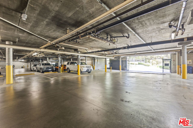 4589 Via Marisol, Los Angeles CA: https://media.crmls.org/mediaz/36c6d61a-69b5-43a7-bfa8-a24fdcb8240b.jpg
