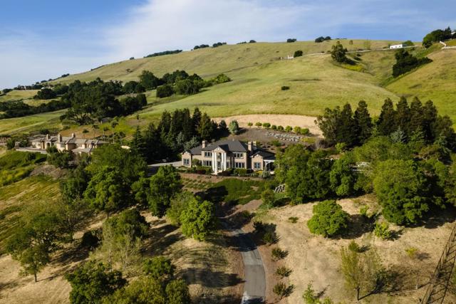 9540 Via Del Oro, Gilroy CA: https://media.crmls.org/mediaz/36c6e408-3dac-42da-aca9-3e3fa61cf5b4.jpg