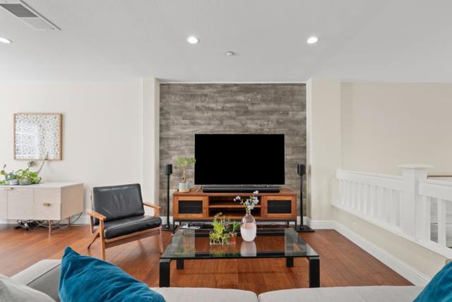 955 Nattinger Way, San Jose CA: https://media.crmls.org/mediaz/36c88ff0-2b8c-4e5f-8261-2d90bf6799ee.jpg