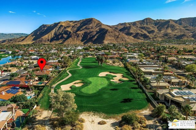 575 E Bogert Trail, Palm Springs CA: https://media.crmls.org/mediaz/36cafa29-b878-4d0b-9d12-943e04f88c13.jpg
