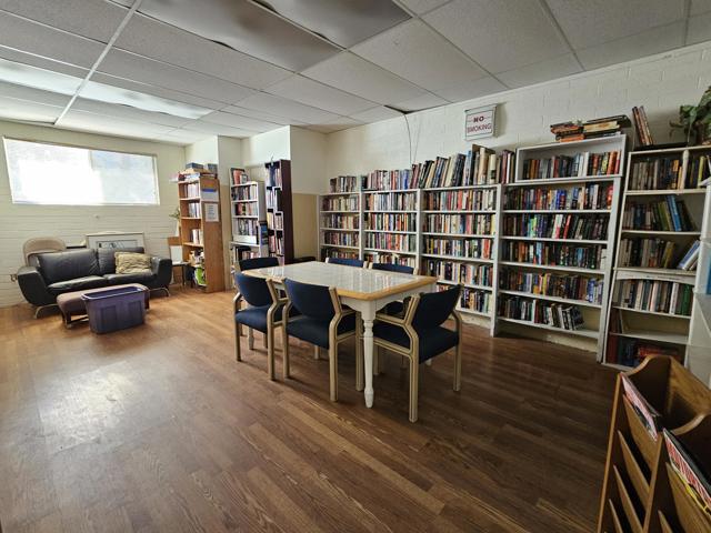 205 Cherokee Street, Palm Springs CA: https://media.crmls.org/mediaz/36cb5e0a-d662-4b0f-98da-e8c811c8f522.jpg