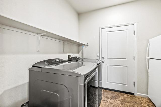662 Ventura Drive, Soledad CA: https://media.crmls.org/mediaz/36cc51d1-30a2-4e4f-818d-8b568576de88.jpg