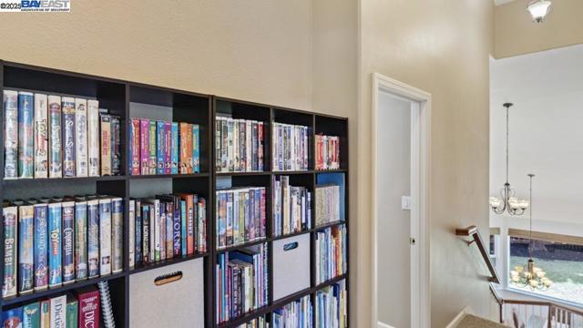 1348 Carlton Pl, Livermore CA: https://media.crmls.org/mediaz/36cc5aac-4990-418a-8941-34c2741bb78f.jpg