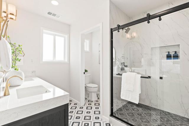 620 Iris Street, Redwood City CA: https://media.crmls.org/mediaz/36cc5e34-4ac6-4be7-9c98-de8e07bb3e3f.jpg