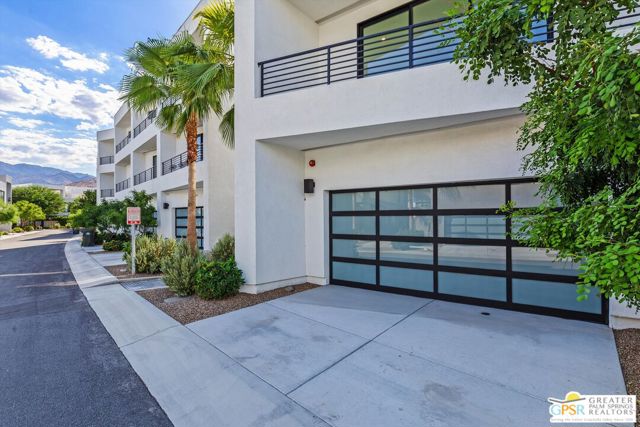 906 Cameron Center Drive, Palm Springs, CA 92264