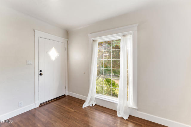 Detail Gallery Image 4 of 43 For 2242 Cooley Pl, Pasadena,  CA 91104 - 3 Beds | 2 Baths