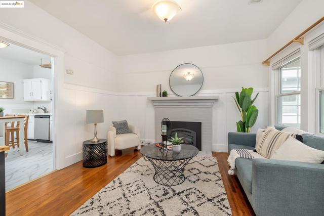 2406 10th, Berkeley CA: https://media.crmls.org/mediaz/36ce00b6-e106-4a85-8ace-2fa48e1bc3dd.jpg
