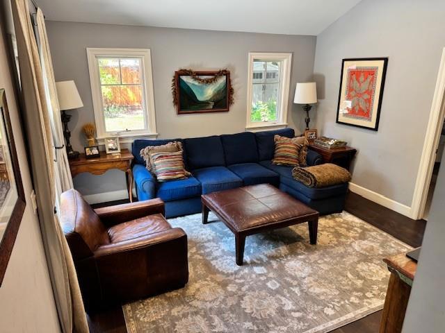 619 Bay Road, Menlo Park CA: https://media.crmls.org/mediaz/36ce41ff-a448-4c89-bb24-fb690660c146.jpg