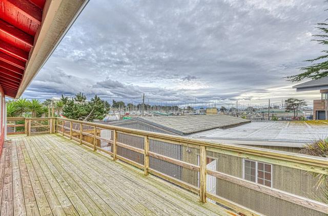 7550 Sandholdt Road, Moss Landing CA: https://media.crmls.org/mediaz/36cf8586-bb68-4d8b-a393-433ca378d13b.jpg