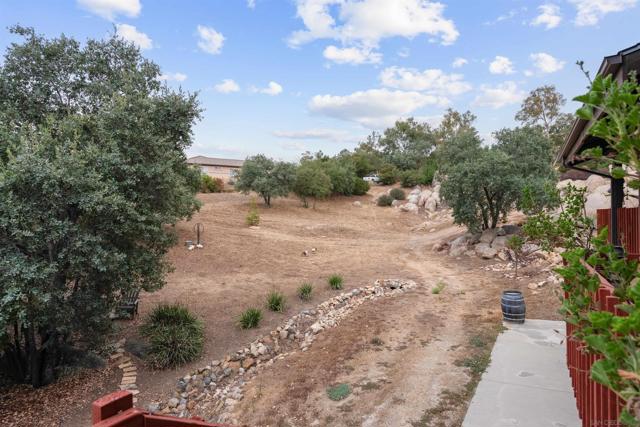2410 Mount Elena Way, Jamul CA: https://media.crmls.org/mediaz/36cfbd5f-4df3-4e86-9ad2-cfddab7205d7.jpg