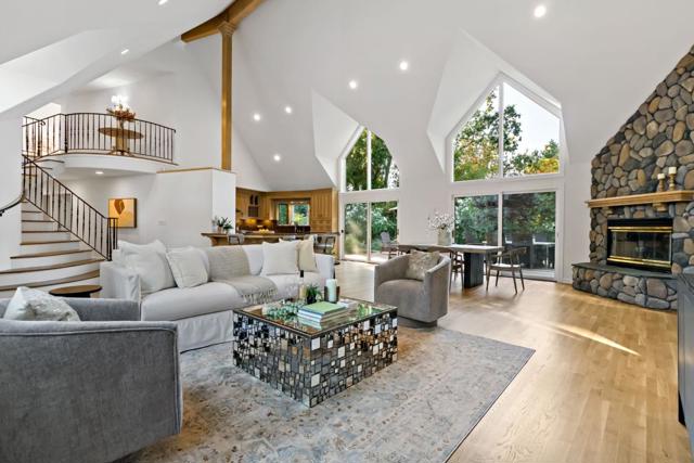 136 Finger Avenue, Redwood City CA: https://media.crmls.org/mediaz/36d039ee-acdf-4977-a1f8-15c275dff39a.jpg
