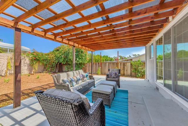3356 Hudson Place, Fremont CA: https://media.crmls.org/mediaz/36d0427c-d239-4992-89a3-a3107ac6e406.jpg