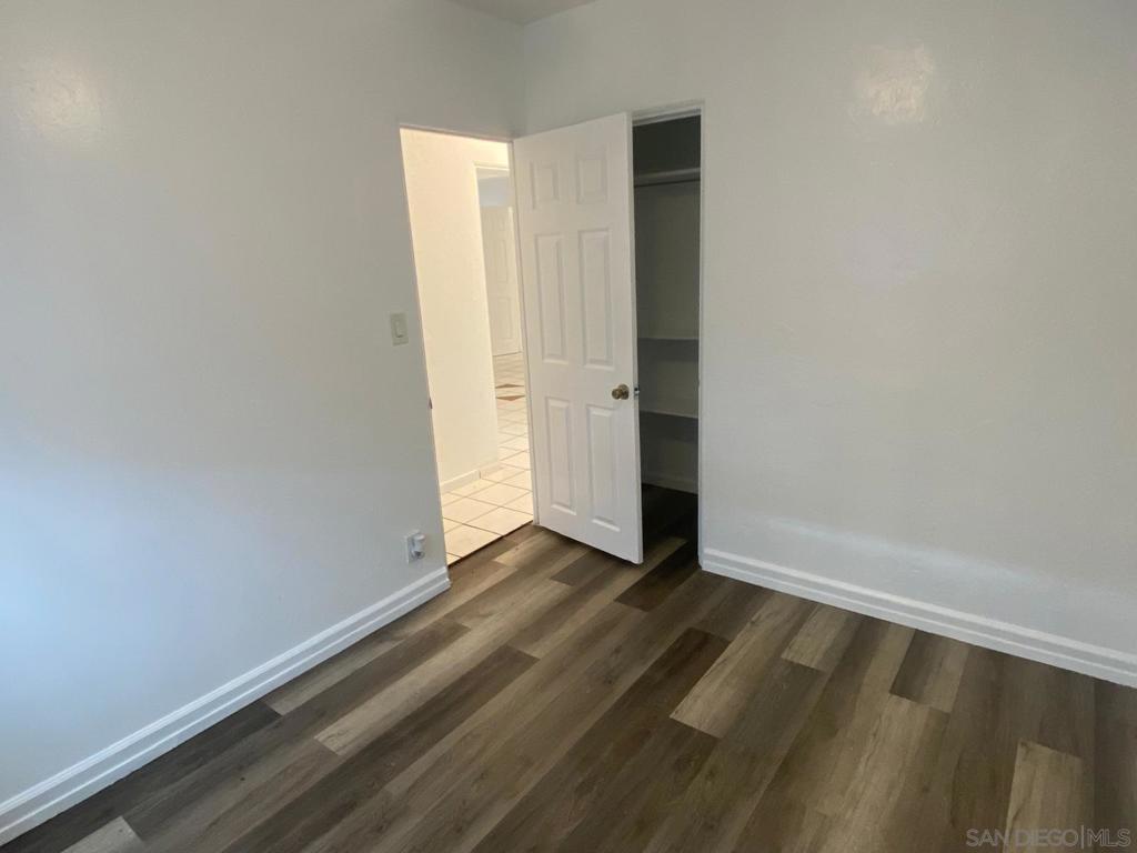 950 Washington Ave - photo 8