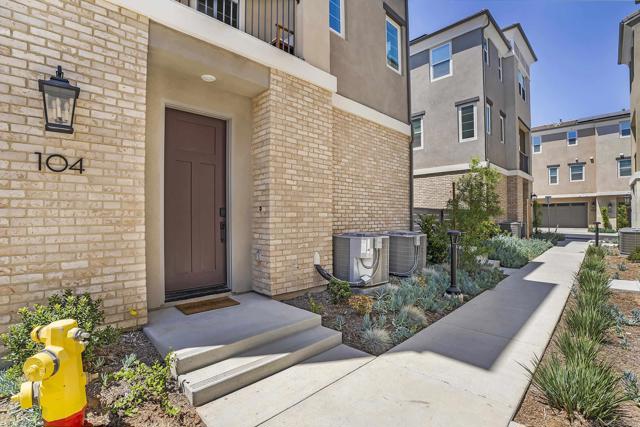 1221 Sunrise View, San Marcos CA: https://media.crmls.org/mediaz/36d0fc9b-293a-4f73-82cd-46e044bcaf31.jpg