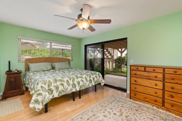 1745 Tamarack Ave, Carlsbad CA: https://media.crmls.org/mediaz/36d23b2e-7963-4a40-a21a-3711a3a659d1.jpg