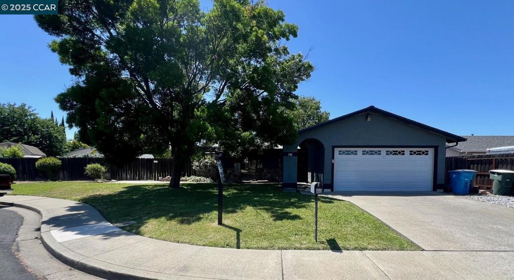136 Revere Ct