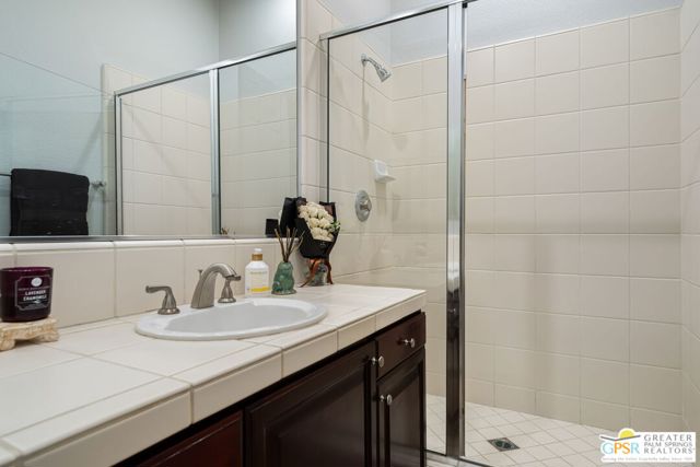 47925 Via Livorno, La Quinta CA: https://media.crmls.org/mediaz/36d307ac-2855-4df3-8323-cdddafe53236.jpg
