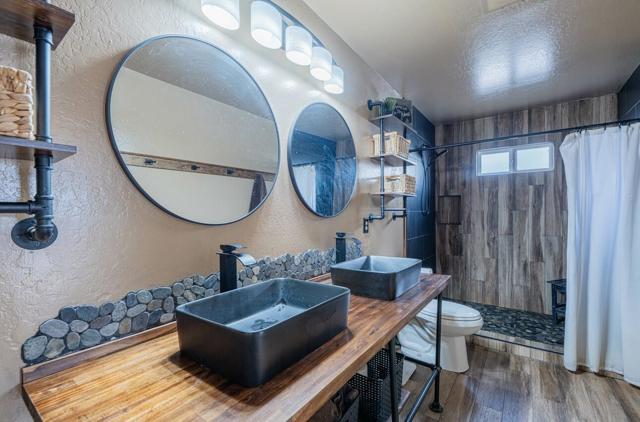 528 La Mesa Drive, Salinas CA: https://media.crmls.org/mediaz/36d43323-4f3c-4dd3-a820-026bb7ad31ac.jpg