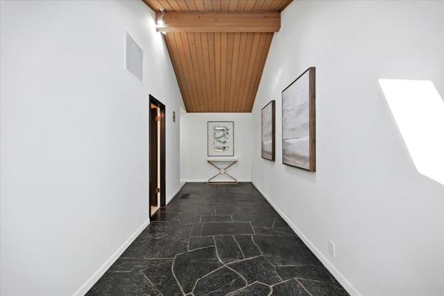 14582 Horseshoe Court, Saratoga CA: https://media.crmls.org/mediaz/36d5bdc5-fb40-45c8-b4a4-c2f32f83164c.jpg