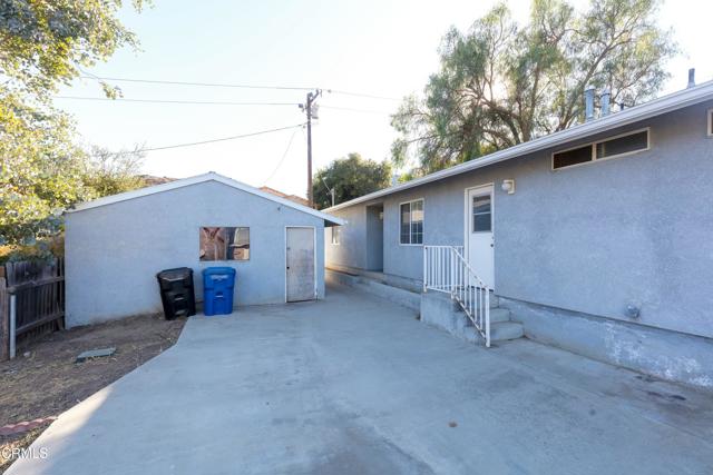 Detail Gallery Image 9 of 25 For 6015 Peppertree Ln, Simi Valley,  CA 93063 - 3 Beds | 2 Baths